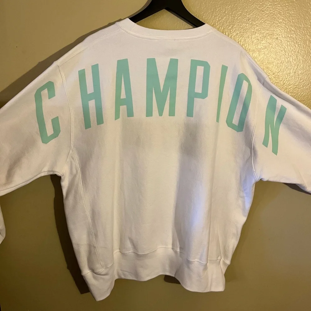 Men’s White Champion Crewneck - Picture 5 of 5